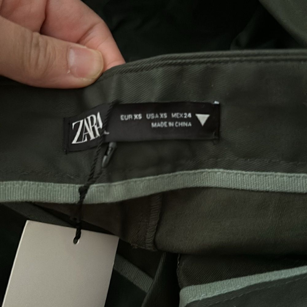 ZARA | Dark Khaki | WAXED CAPRI PANTS - Picture 11 of 11